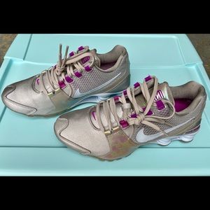 Nike Shox Avenue SE Metallic